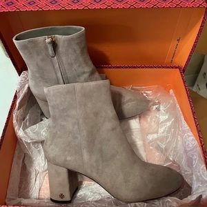 New Gray suede heeled Tory Burch Booties. Size US 7.